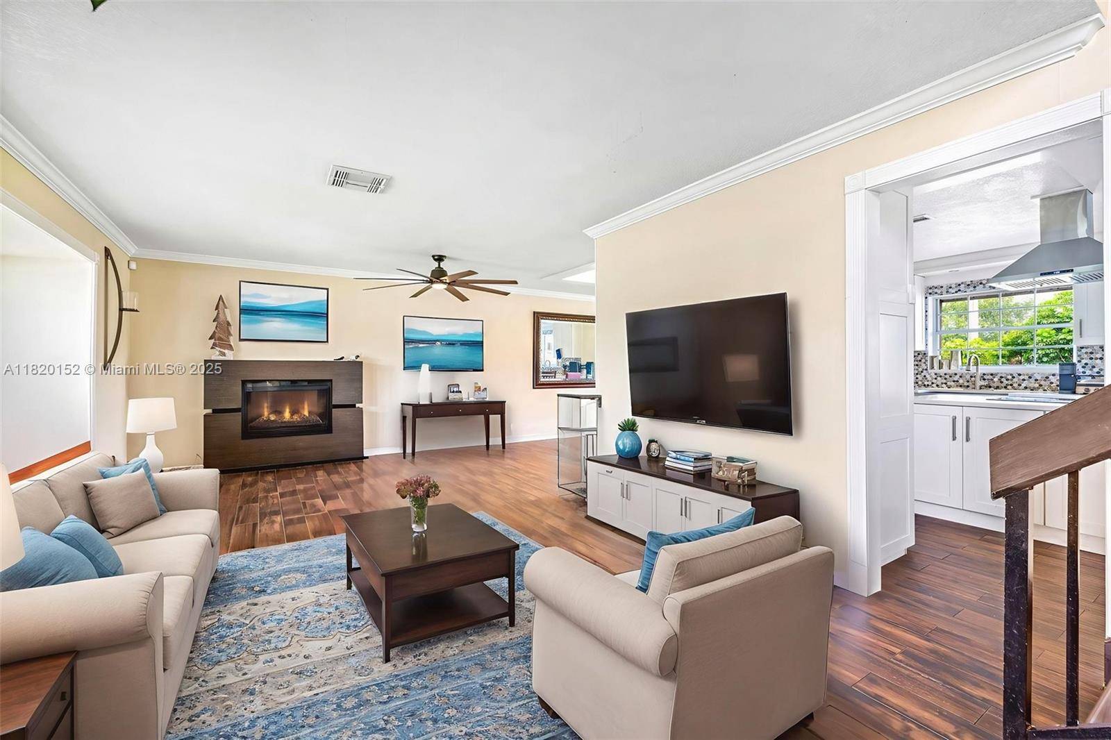 Weston, FL 33326,16530 Royal Poinciana Ct