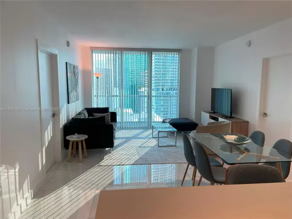 Miami, FL 33131,500 Brickell Ave #1905