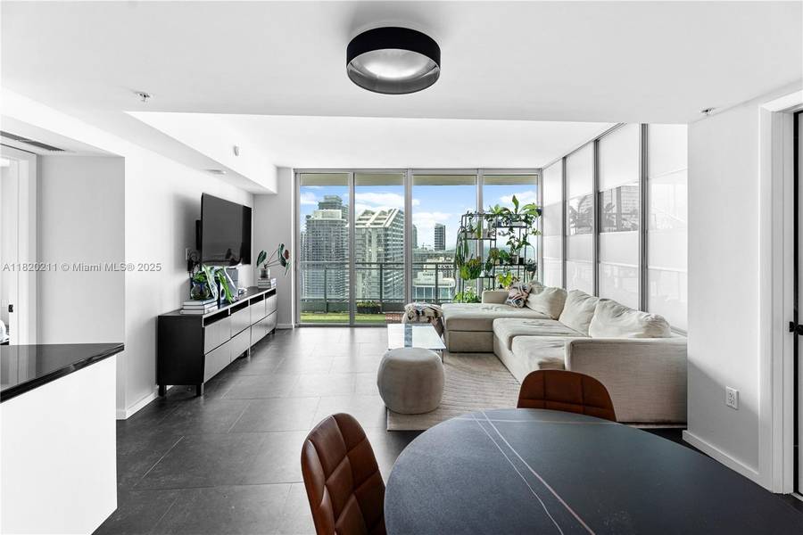 92 SW 3rd St #4604, Miami, FL 33130