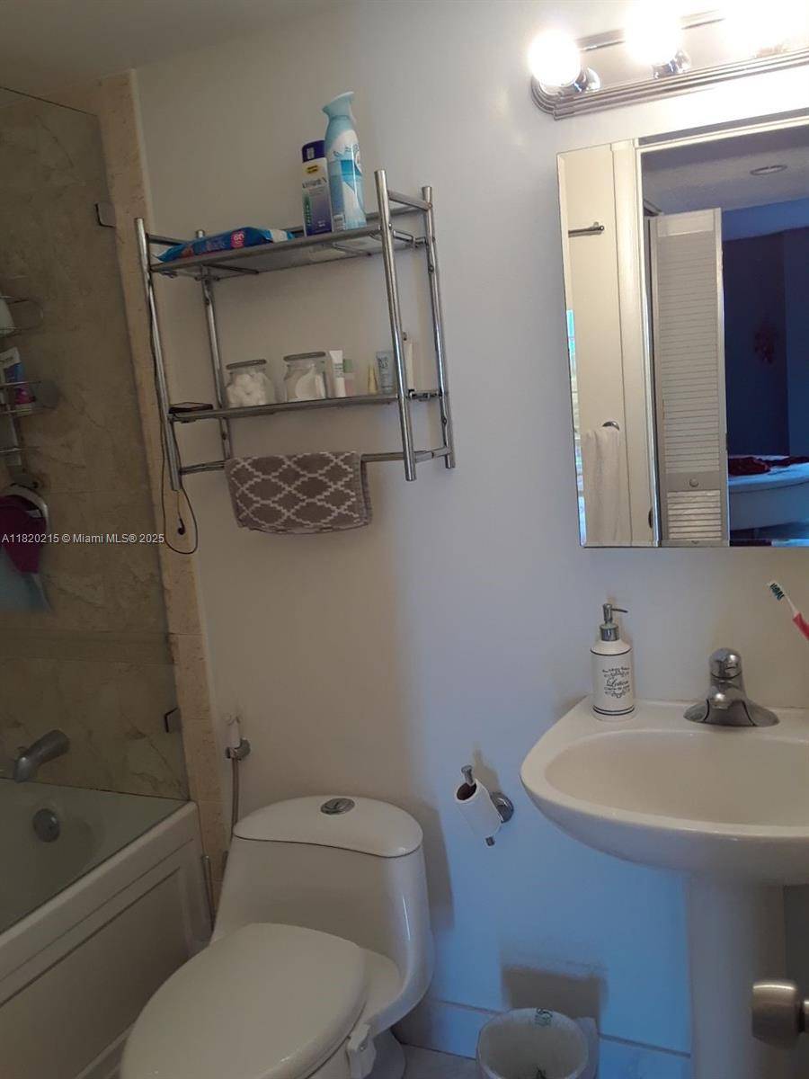 Miami, FL 33183,14250 SW 62nd St #411