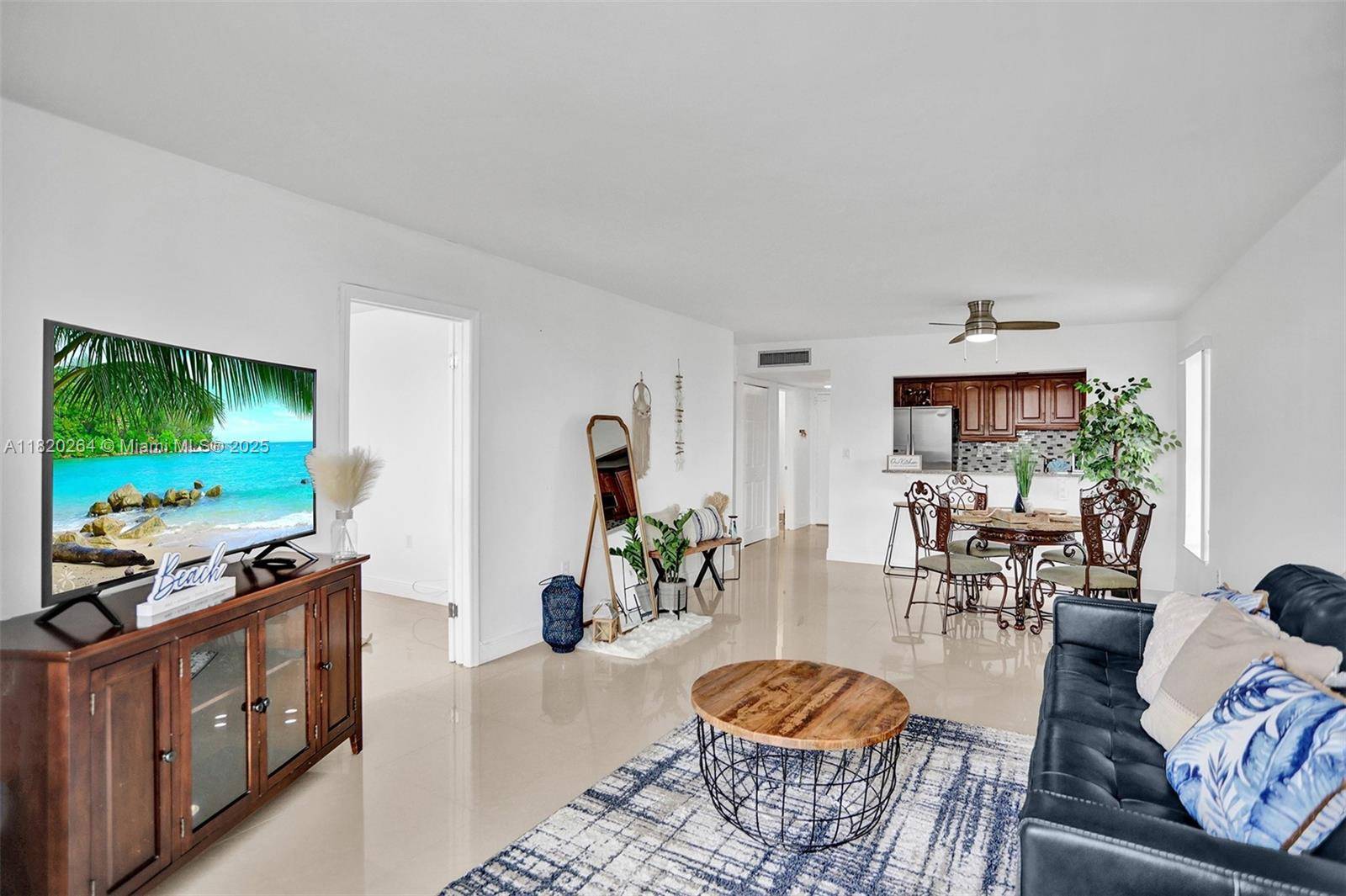 Miami Beach, FL 33141,7118 Bonita Dr #405