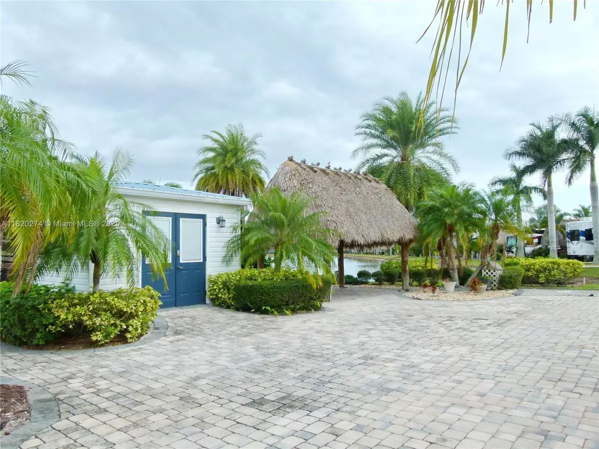 Okeechobee, FL 34974,638 SW 40th Cove #42