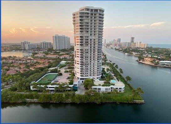 20505 E Country Club Dr #734, Aventura, FL 33180