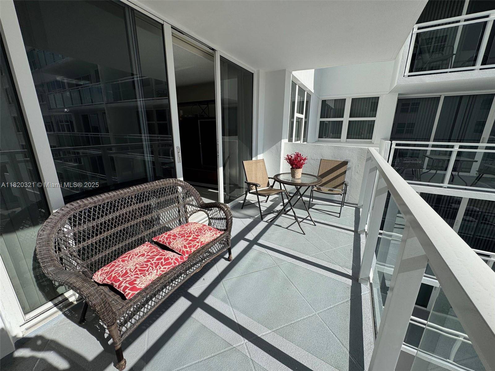 Hallandale Beach, FL 33009,2030 S Ocean Dr #403