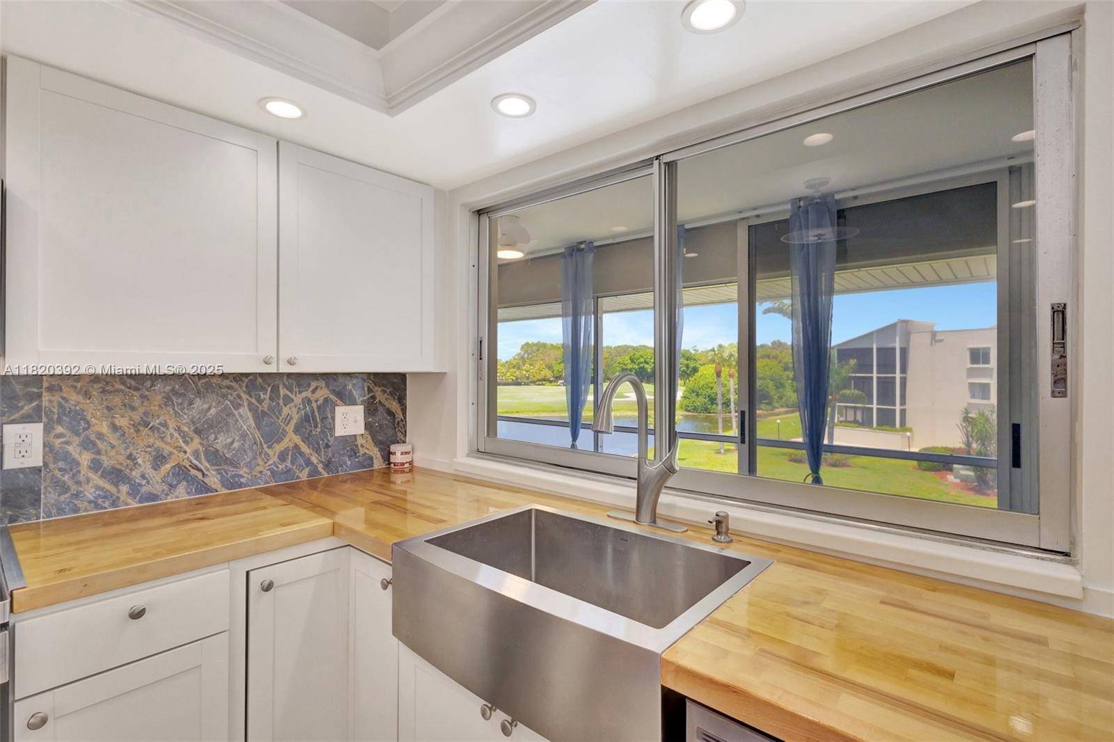 Palm Beach Gardens, FL 33418,5540 Tamberlane Cir #316