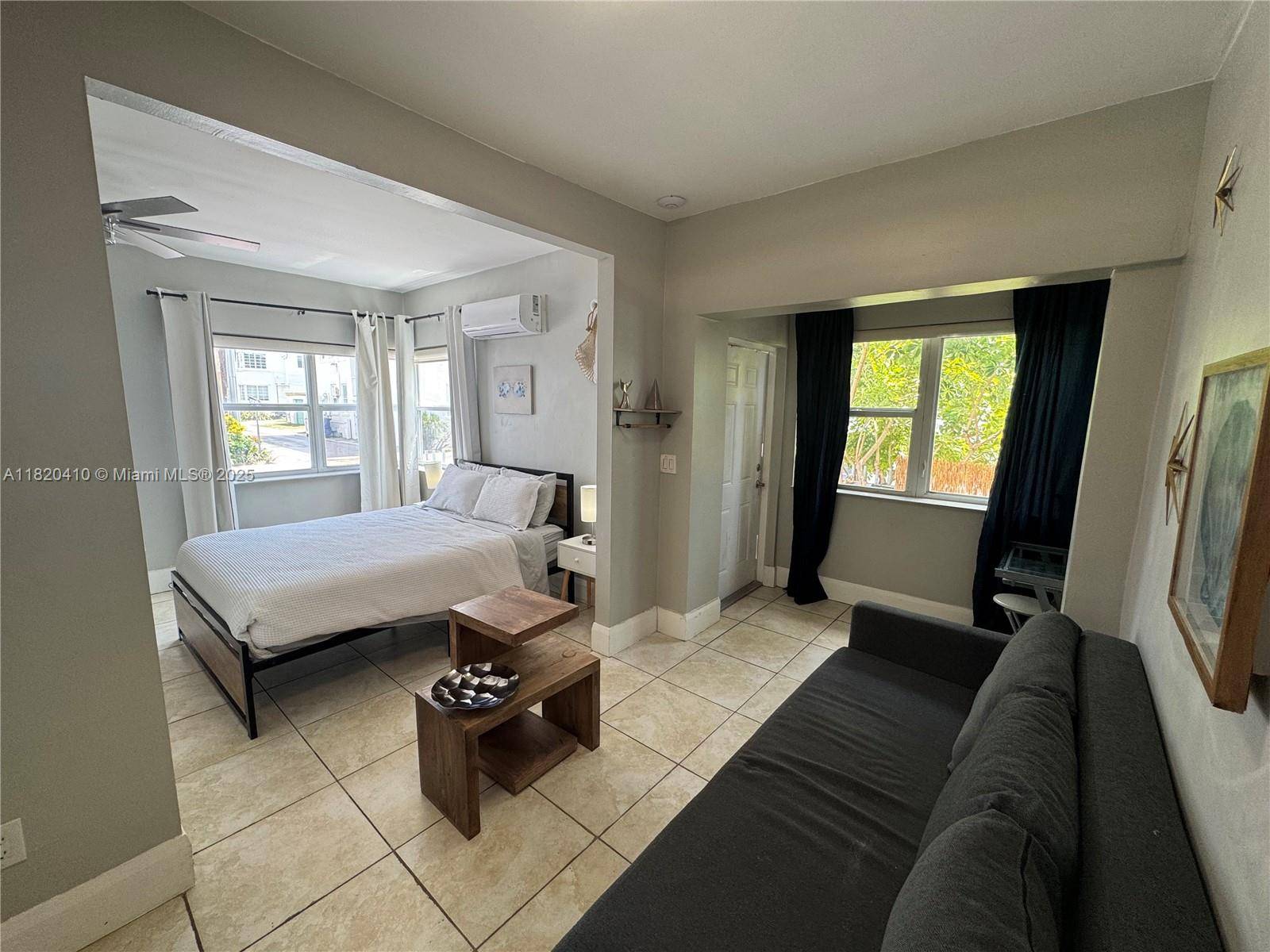 726 8th St #1, Miami Beach, FL 33139