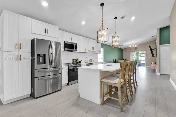 Pembroke Pines, FL 33029,142 SW 204th Ave