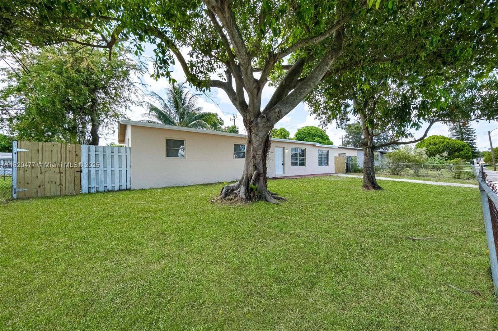 Miami, FL 33179,21200 NE 12th Ct