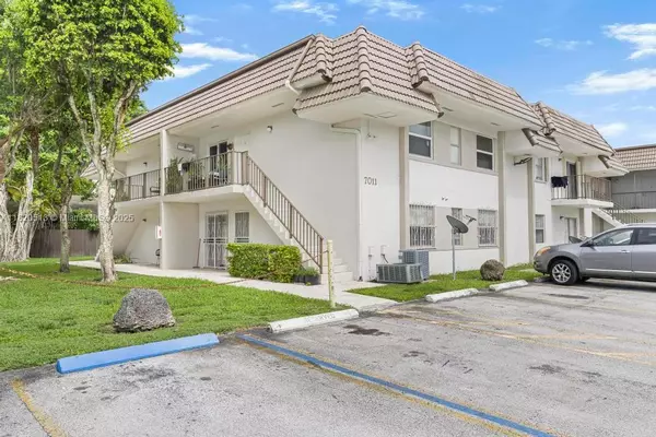 Miami, FL 33183,7011 SW 129th Ave #4