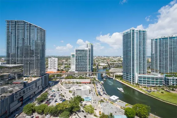 68 SE 6 Street #2212, Miami, FL 33131