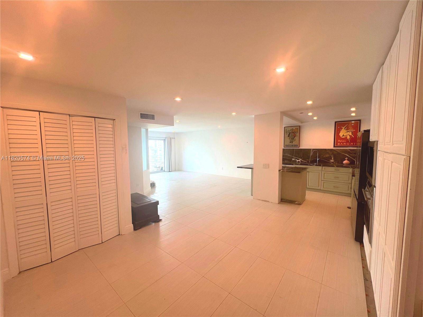Miami Beach, FL 33139,1450 Lincoln Rd #901