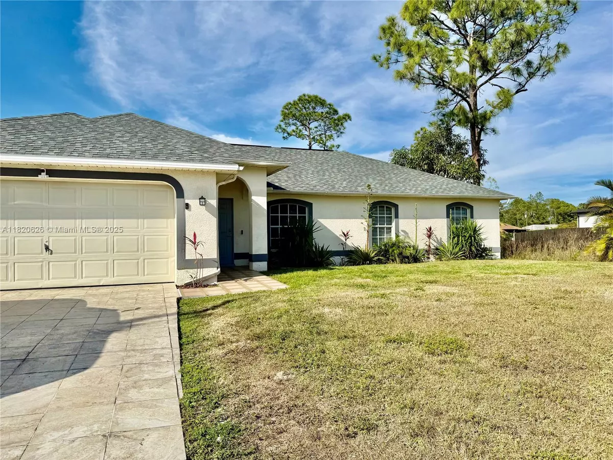 Lehigh Acres, FL 33971,1115 ANZA AVE