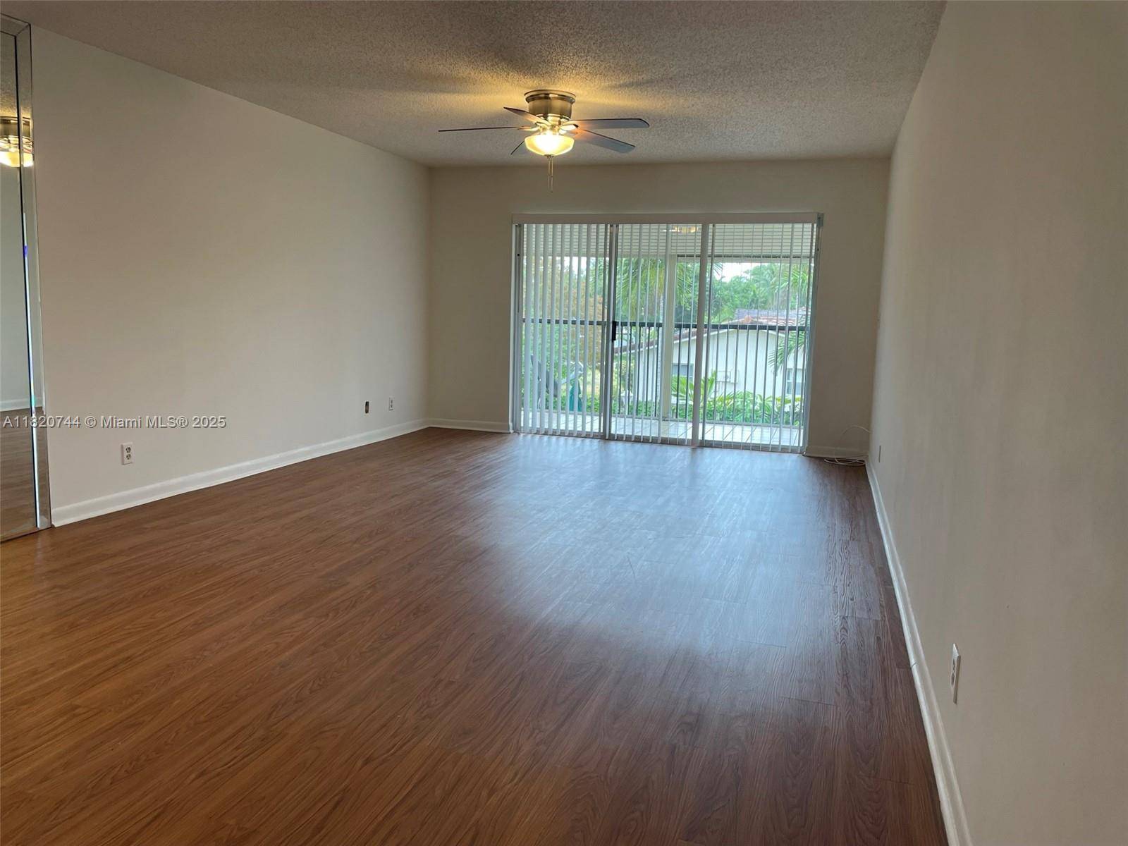Coral Springs, FL 33065,8990 W Sample Rd #206
