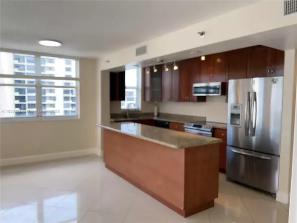Miami, FL 33131,770 Claughton Island Dr #1601