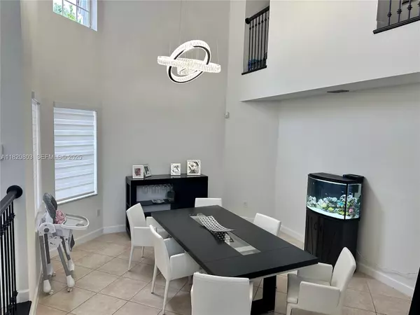 Doral, FL 33178,10873 NW 71st St