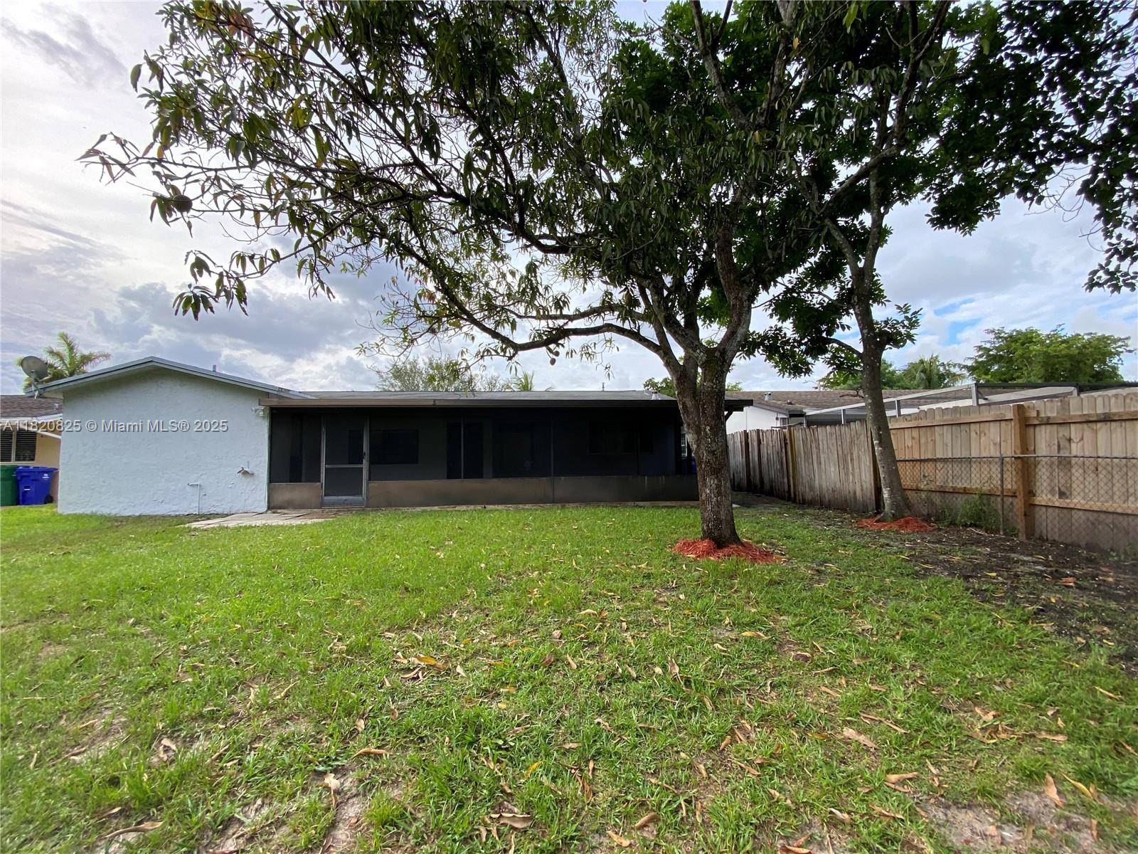 Miramar, FL 33025,8250 Southampton Dr #8250