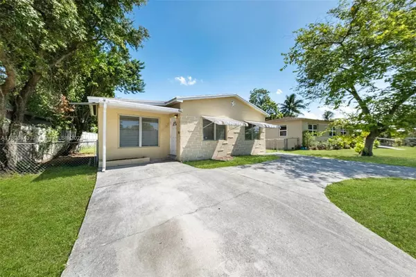 Hollywood, FL 33023,6428 Plunkett St