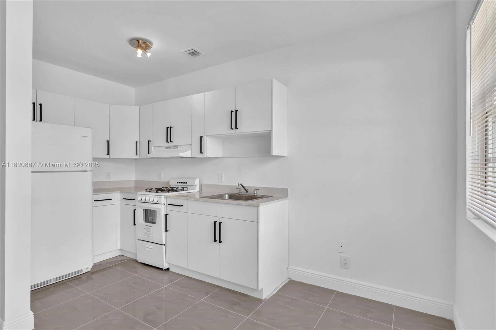 Miami Beach, FL 33141,740 84th St
