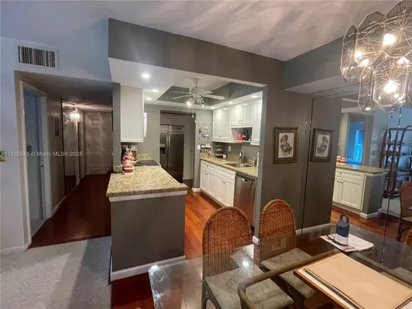 Boca Raton, FL 33431,250 NE 20th St #2040