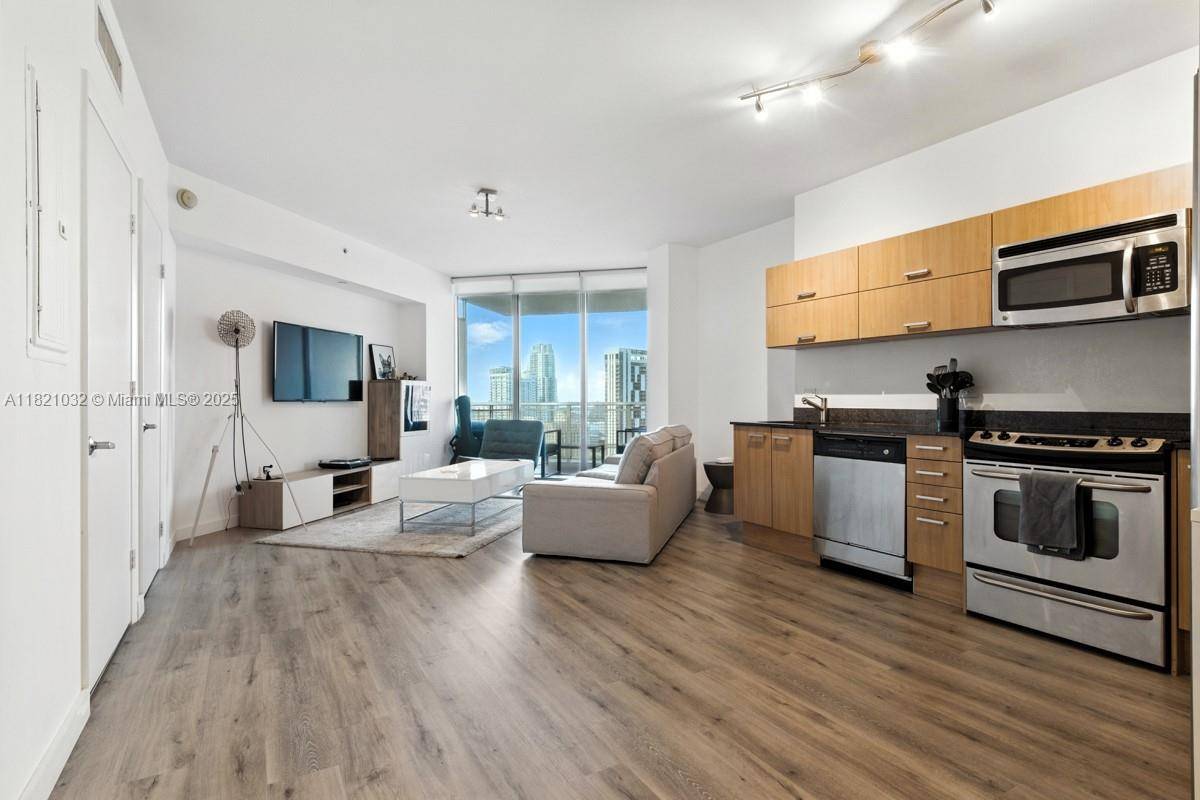 Miami, FL 33130,350 S Miami Ave #3207