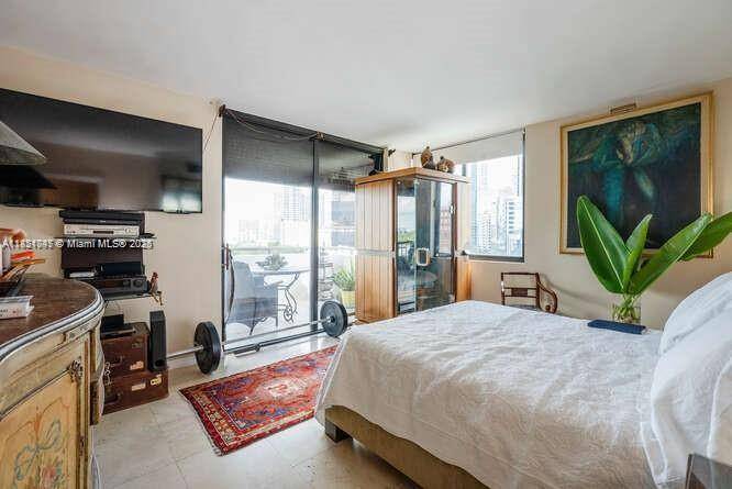 Miami, FL 33129,1581 Brickell Ave #507