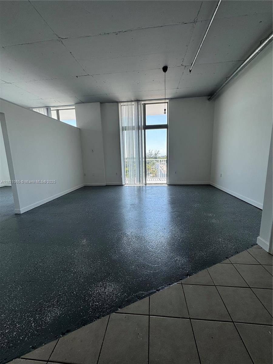 Hollywood, FL 33020,2100 Van Buren St #503