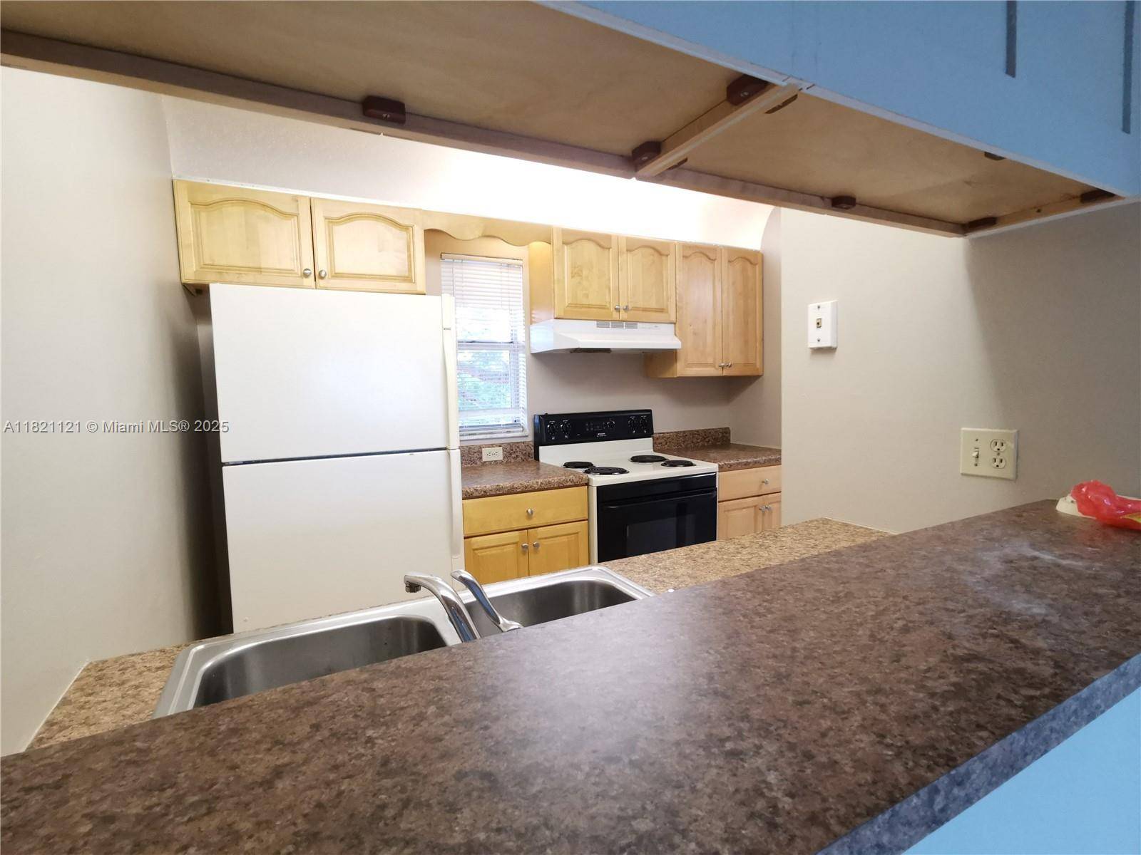 Coral Springs, FL 33071,10179 Twin Lakes Dr #23-K