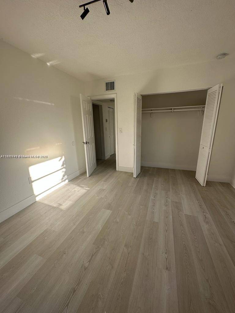 South Miami, FL 33143,6170 SW 62nd Ter #4