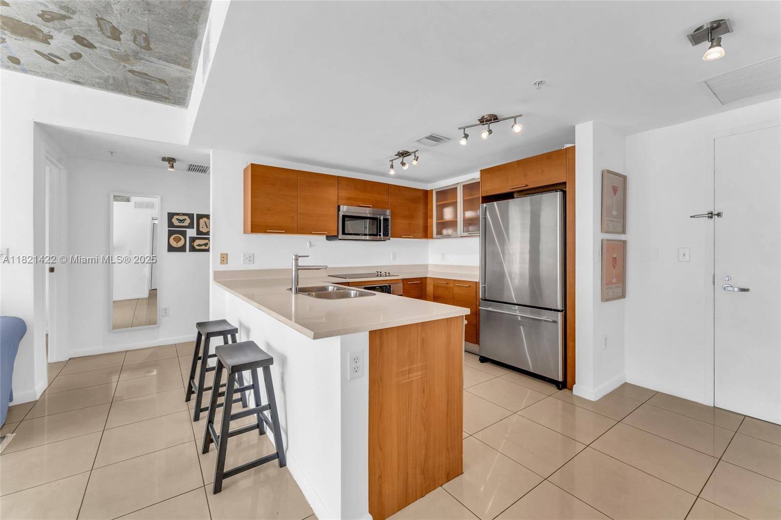 Miami, FL 33137,3250 NE 1st Ave #1120