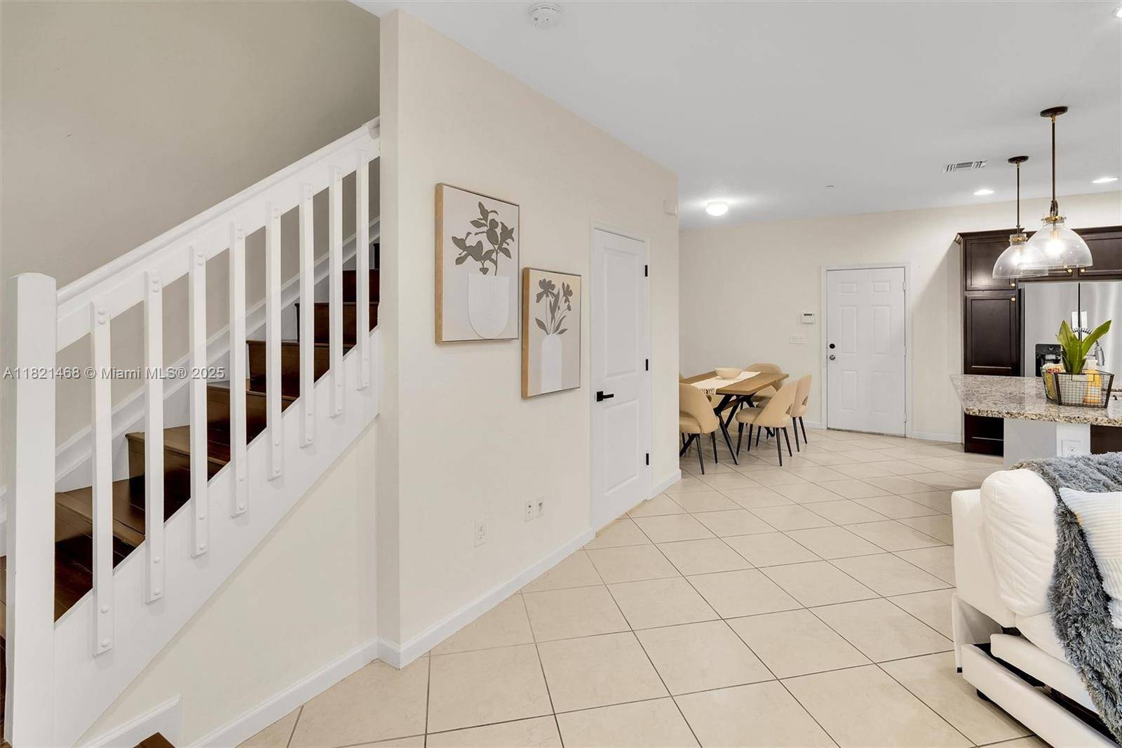 Cooper City, FL 33024,8144 Cascada Isles Dr