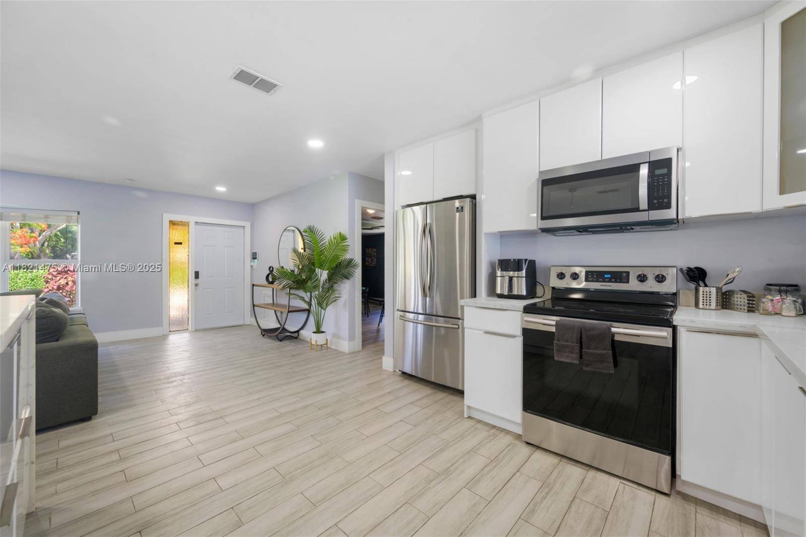 Fort Lauderdale, FL 33334,5240 NE 14th Ter #5240