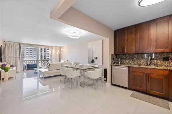 Hallandale Beach, FL 33009,1825 S Ocean Dr #1013