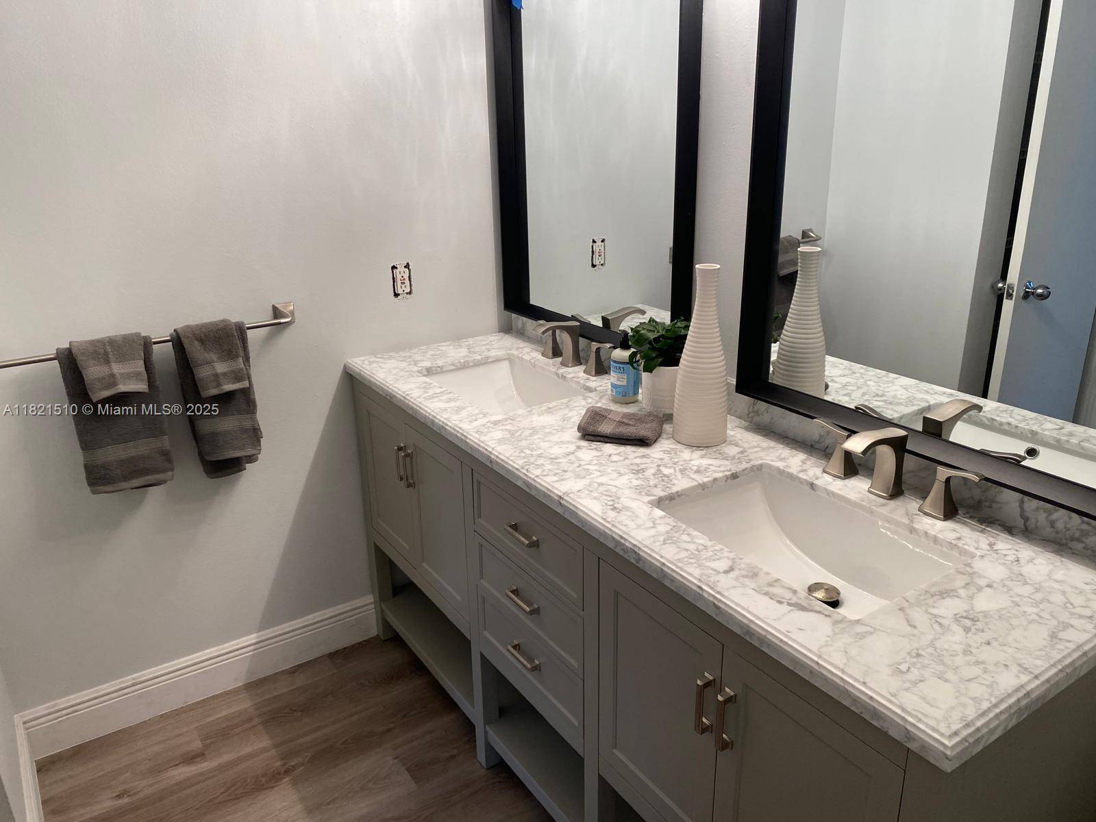 Aventura, FL 33180,3300 NE 191st #216