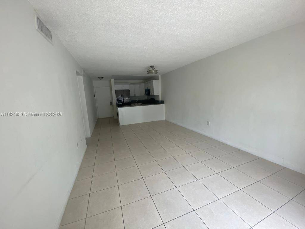 Miami Lakes, FL 33014,13920 Lake Placid Ct #B19