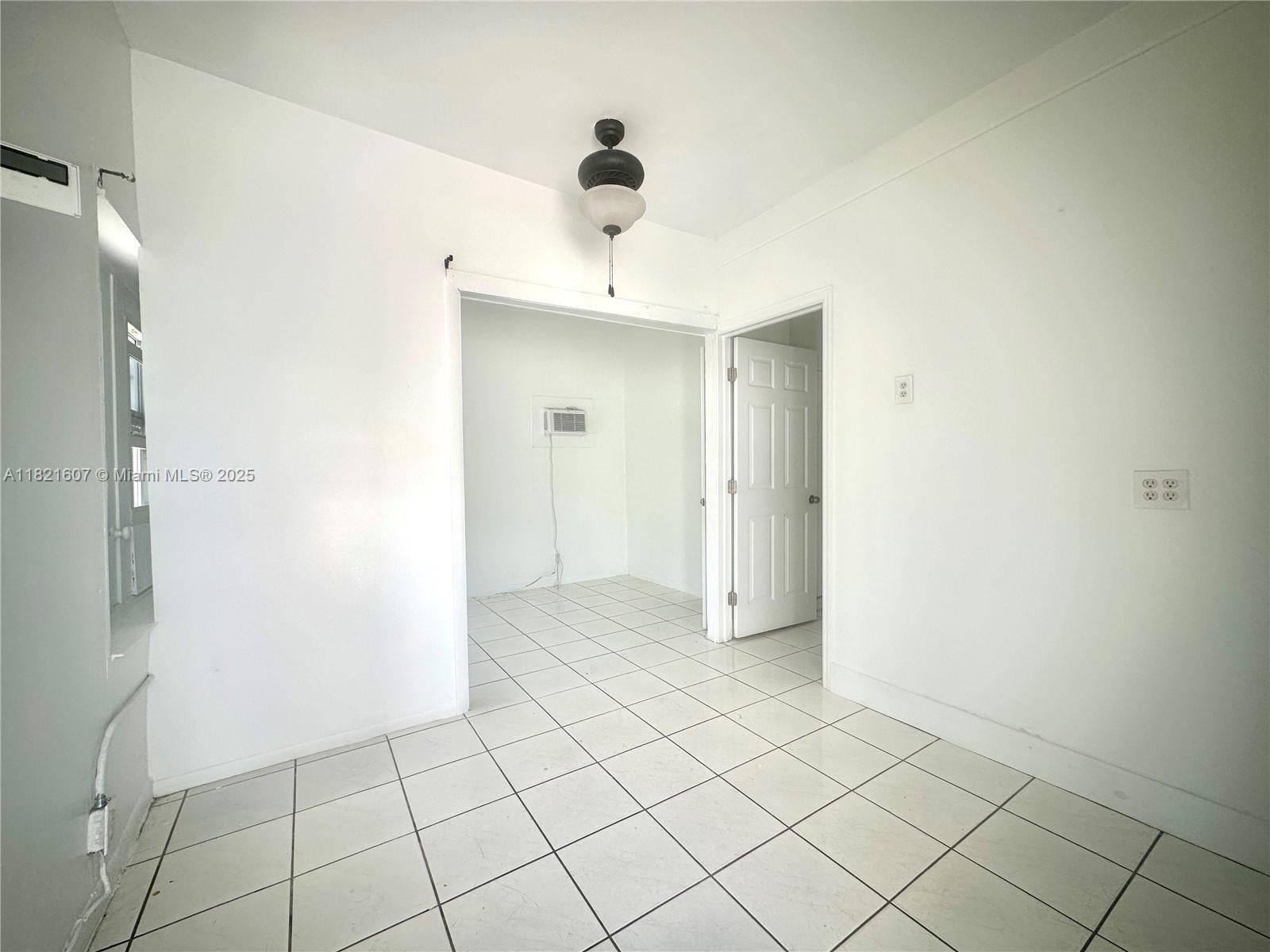 Miami, FL 33125,30 NW 32nd Pl #Rear
