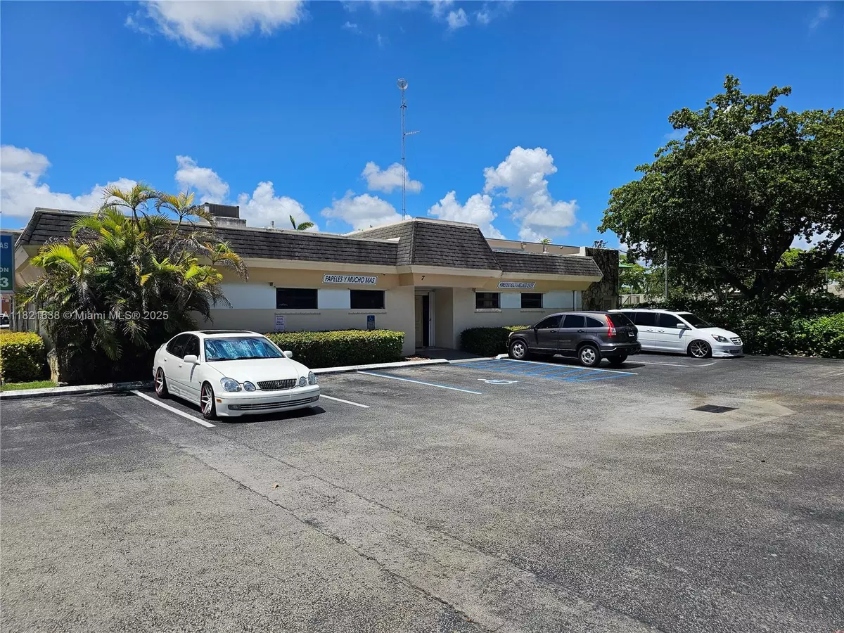 Homestead, FL 33030,125 NE 8th St #7