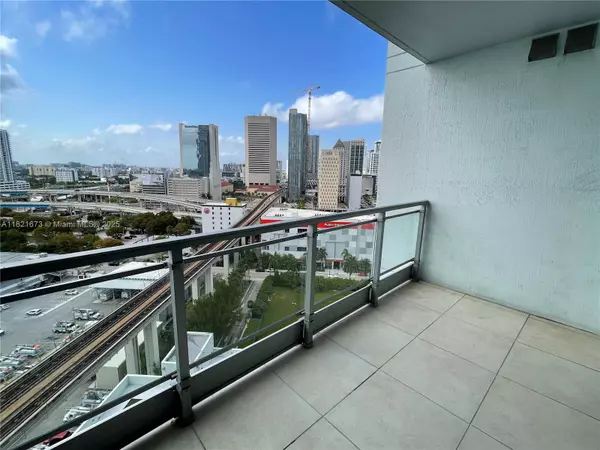 Miami, FL 33130,90 SW 3rd St #1809