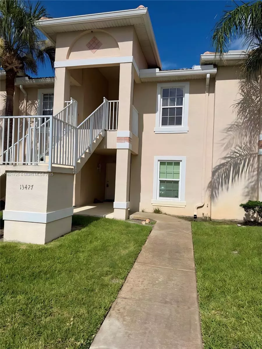 Orlando, FL 32824,13427 FAIRWAY GLEN #103