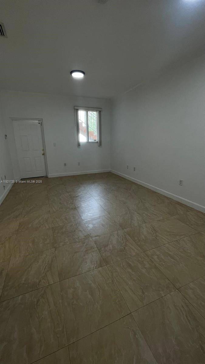 Hialeah, FL 33015,17720 NW 73rd Ave #107