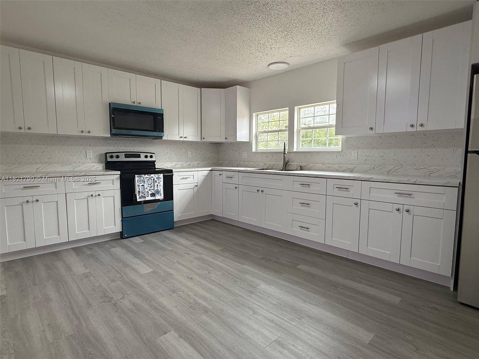 Clewiston, FL 33440,245 S Olivo