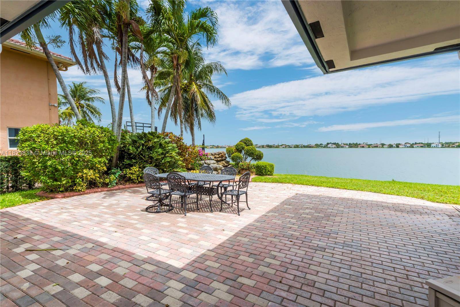 Miramar, FL 33029,18633 SW 24th St