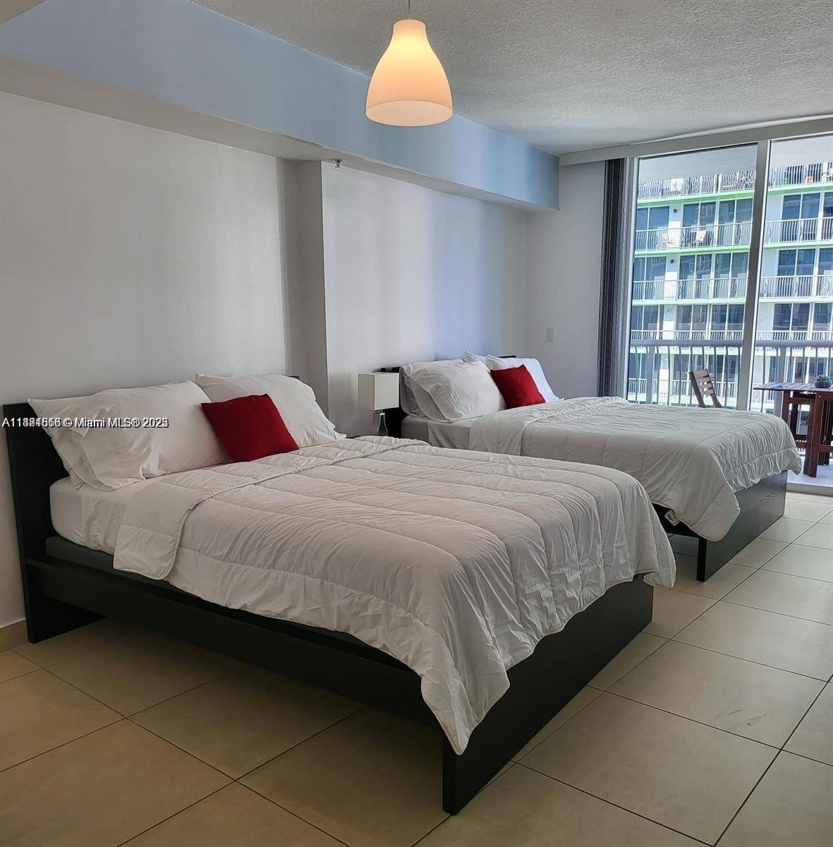 Miami, FL 33132,1750 N Bayshore Dr #2207