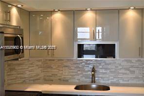 1950 S Ocean Dr #16F, Hallandale Beach, FL 33009