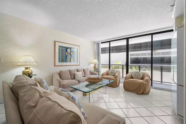 Surfside, FL 33154,9455 Collins Ave #305