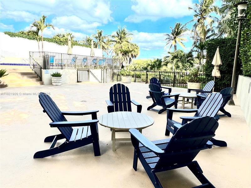 1621 Collins Ave #310, Miami Beach, FL 33139