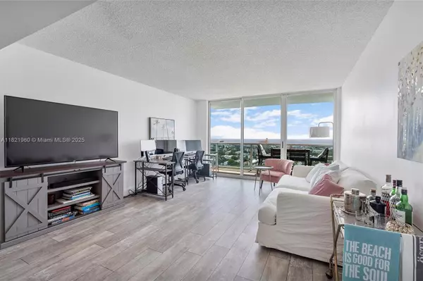 Miami Beach, FL 33139,650 West Ave #2106