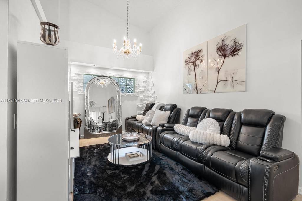 Margate, FL 33063,6987 Charlotte Ct
