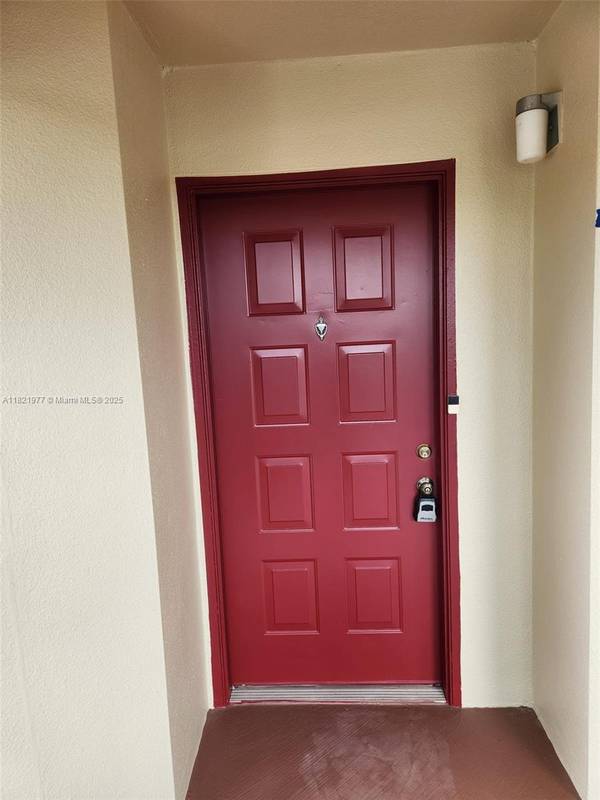 Pembroke Pines, FL 33027,12755 SW 16th Ct #201B