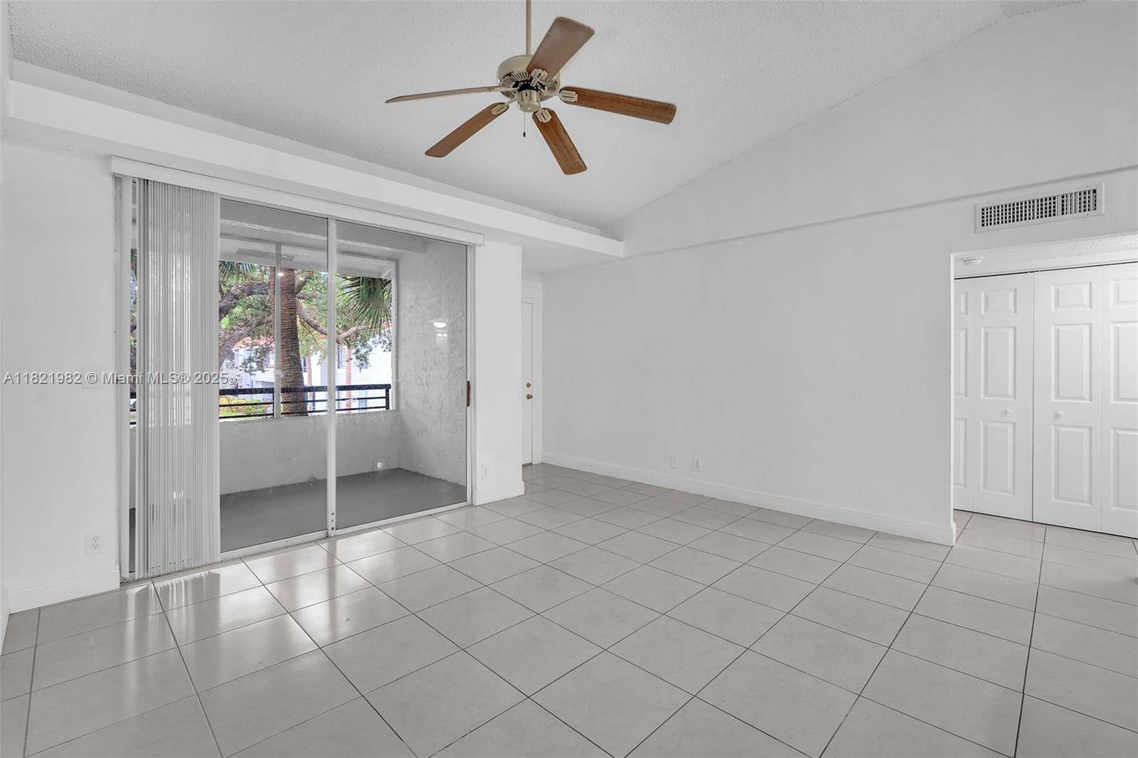 Coconut Creek, FL 33063,811 Lyons Rd #20203