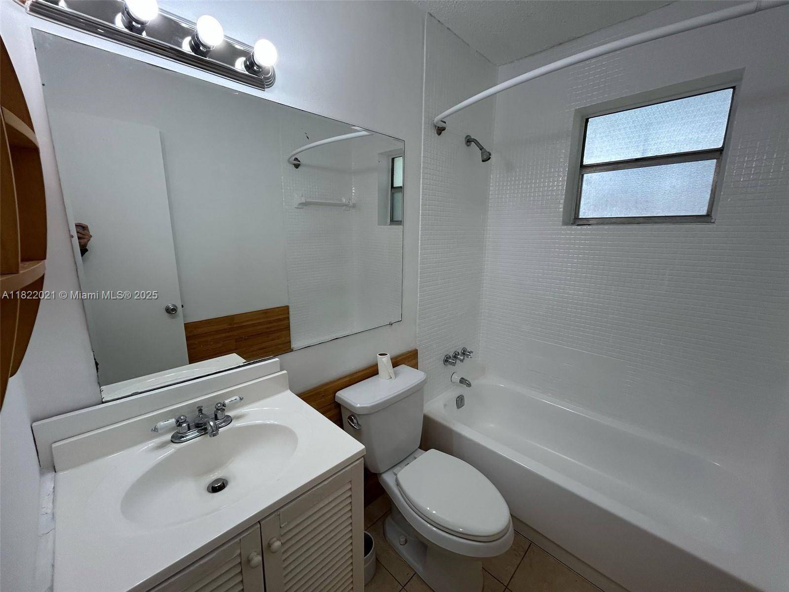 North Miami, FL 33161,1330 NE 127th St #8